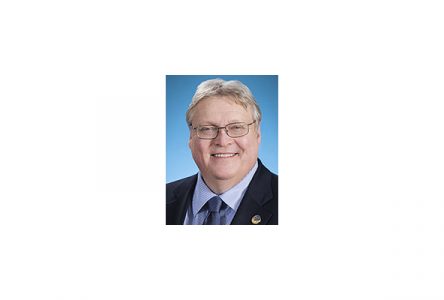 Le ministre Barrette rencontrera le comité santé Portneuf