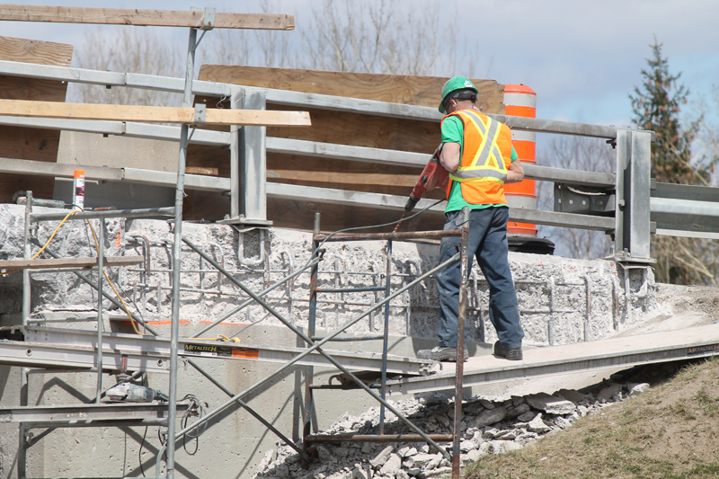 Travaux majeurs sur un pont d’étagement de la 40 à Cap-Santé