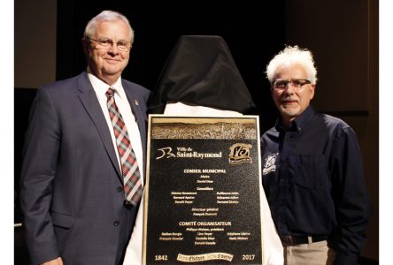 Saint-Raymond dévoile sa plaque du 175e anniversaire