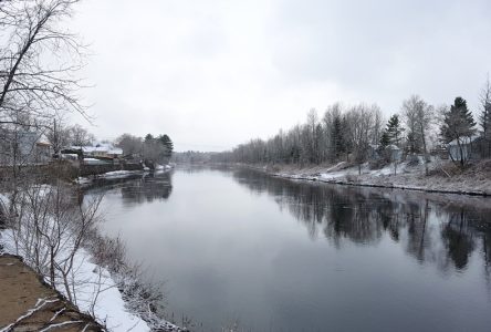 La surveillance est levée sur la rivière Sainte-Anne