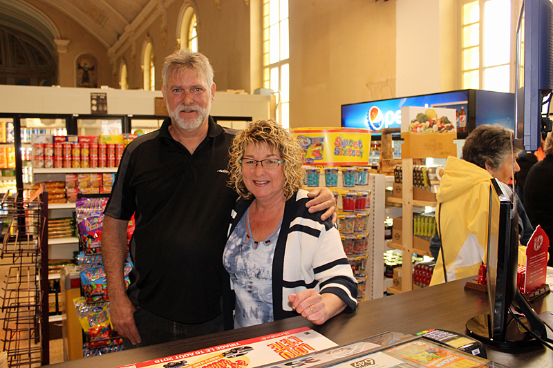 De dépanneur à magasin général à Donnacona