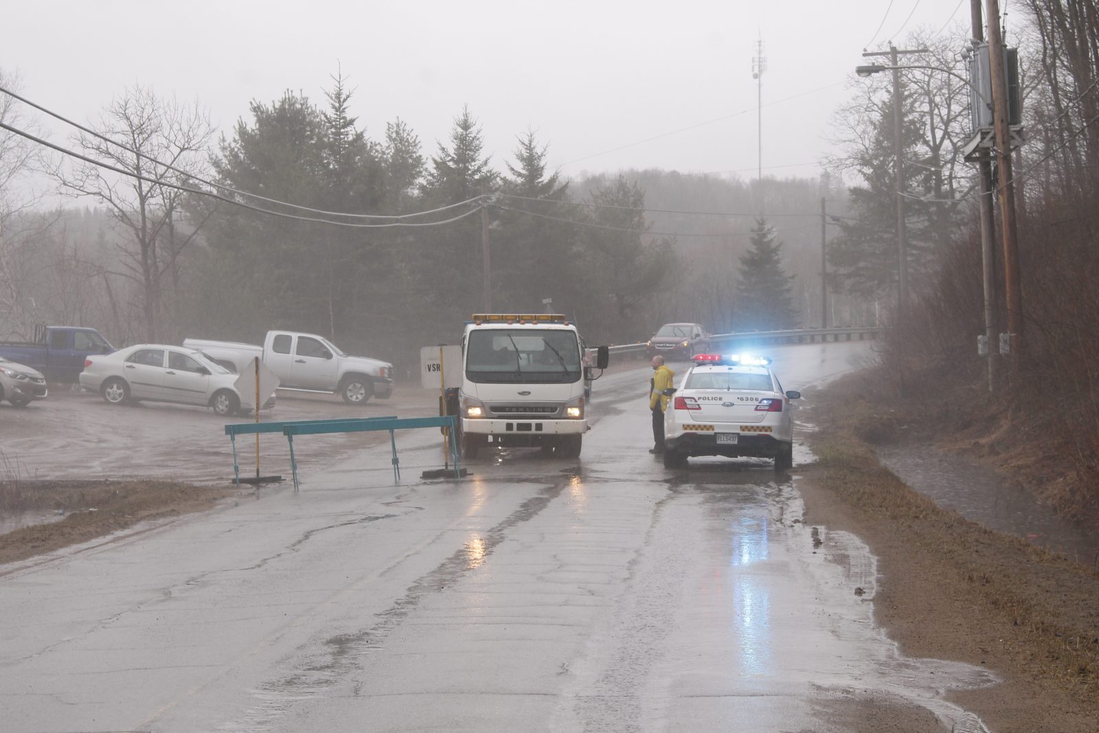 La Sainte-Anne déborde à Saint-Raymond: deux routes fermées