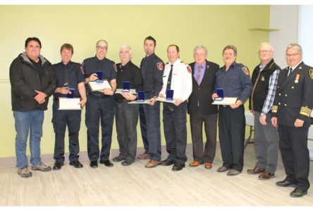 Pompiers de Lac-aux-Sables et Notre-Dame de Montauban décorés