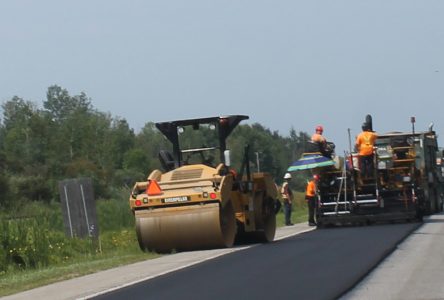 Asphaltage sur la route 367