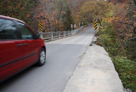 Pont fermé pour inspection à Pont-Rouge