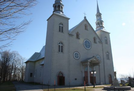 Découvrir les églises dans Portneuf