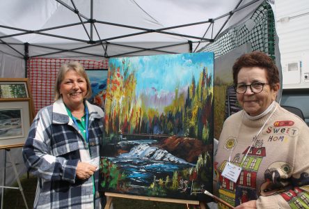 Les artistes choyés par la nature au symposium Eaux en couleur