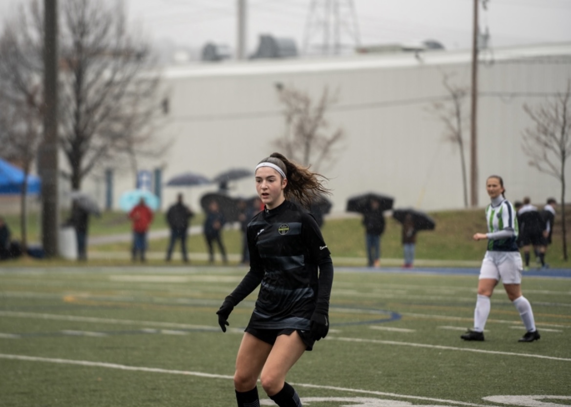 Le soccer amènera Charline Massy jusqu’à Vancouver