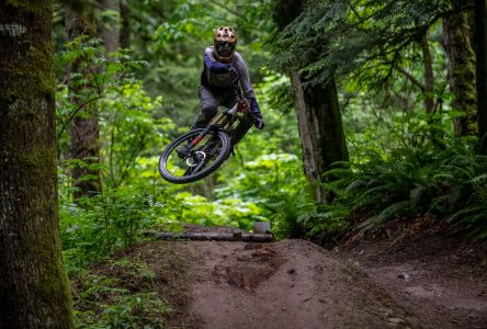 Sandy Gray Roberge termine deuxième de la série Canadian enduro league